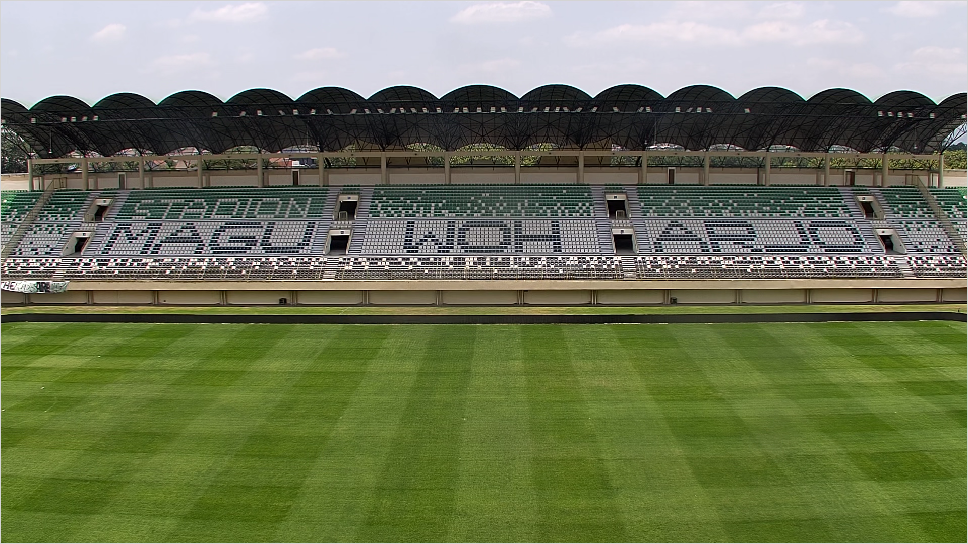 Foto Header Fasilitas Tribune Timur